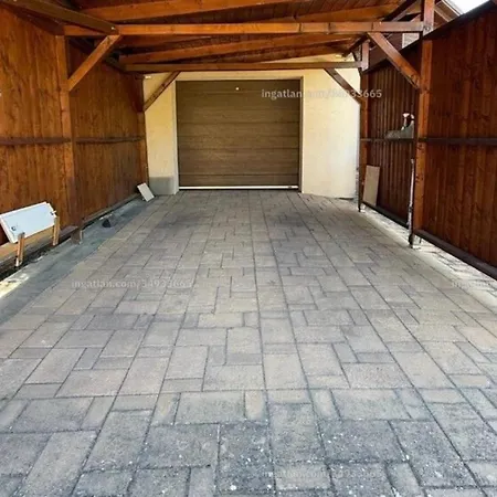 Ket Kiskacsa בית נופש *