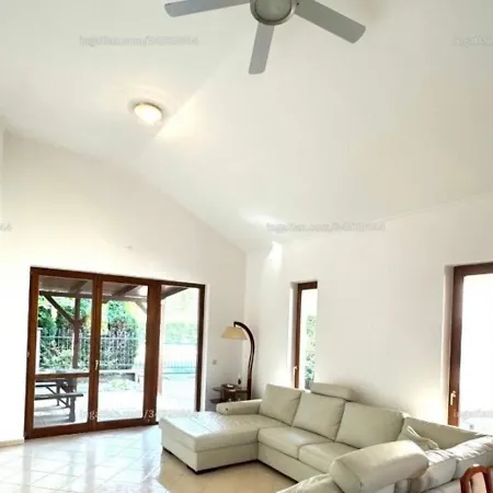 Ket Kiskacsa בית נופש בלטונללה